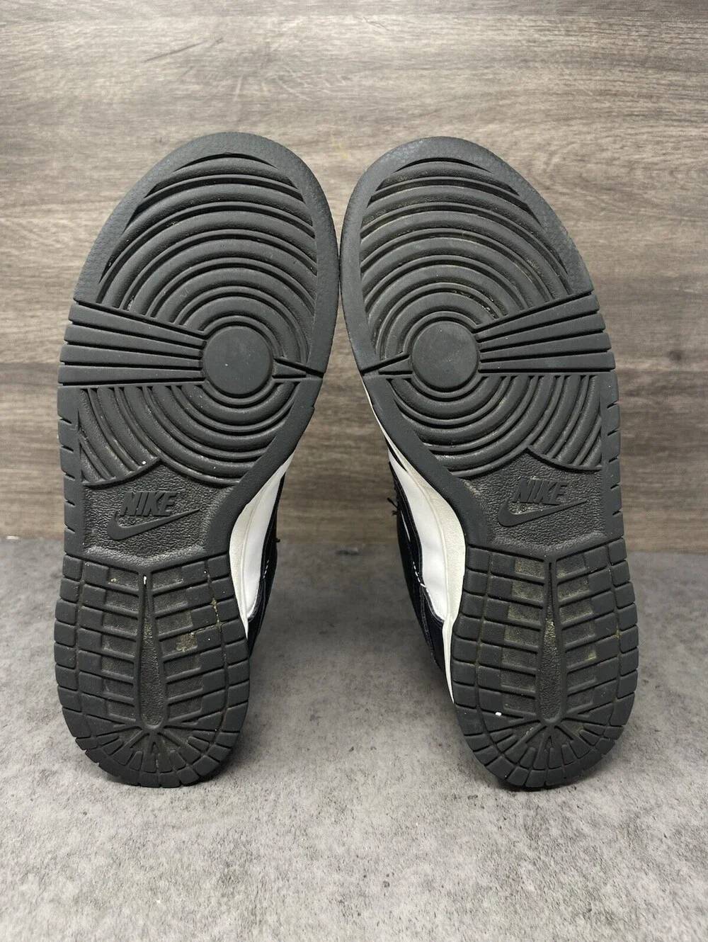 Nike Dunk Low Panda Sneakers Kids Size 6.5Y Black White Athletic Trainer